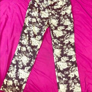 Brooks Brothers Natalie fit navy with white flower